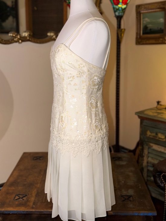 Vintage Jessica McClintock, exquisite Cream Lace & Chiffon-Strap Dress - Picture 5 of 16